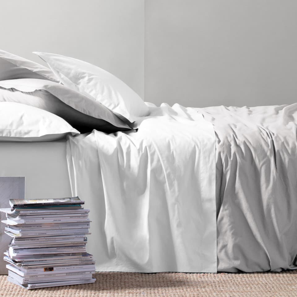 Completo Letto Paint in Madapolam di Cotone Bianco