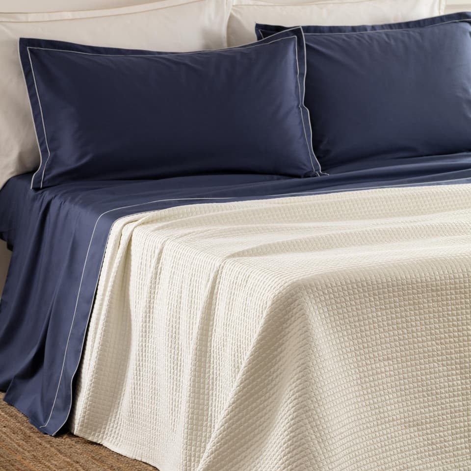 Trapuntino In Satin Bohemia