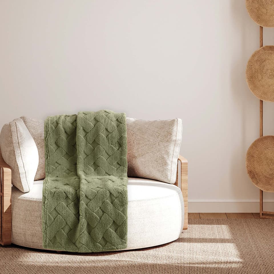 Plaid Claudi Tinta Unita in Microfibra 130x160 cm - 11 Colori Plaid Claudi Tinta Unita in Microfibra 130x160 cm - 11 Colori