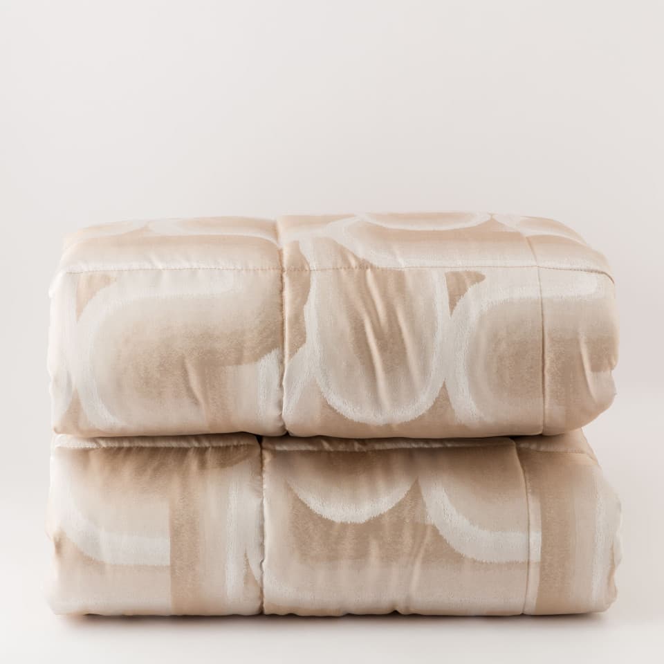 Trapunta In Jacquard Alyva Avorio